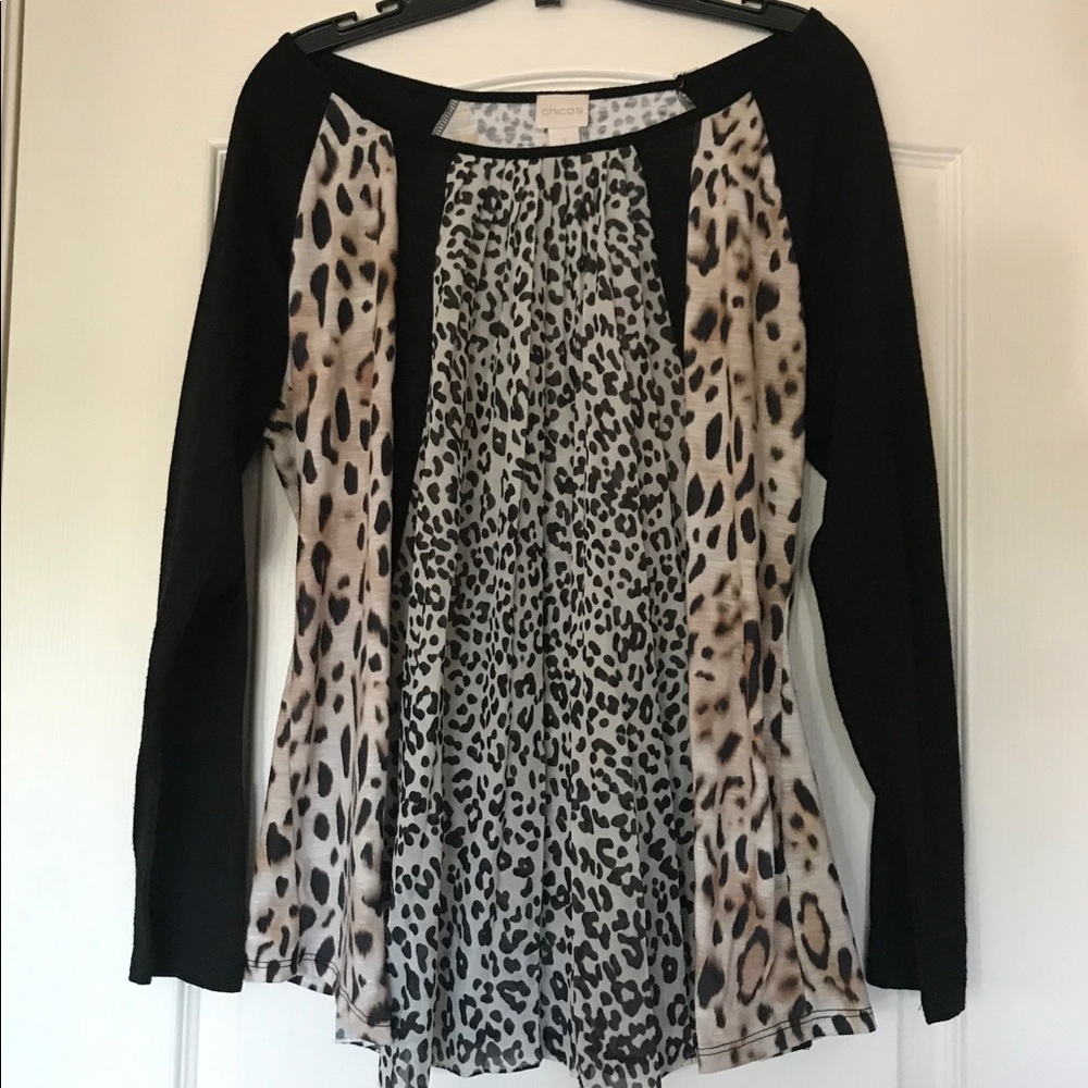 Chico’s Animal Print Scoop Neck Top Size 1